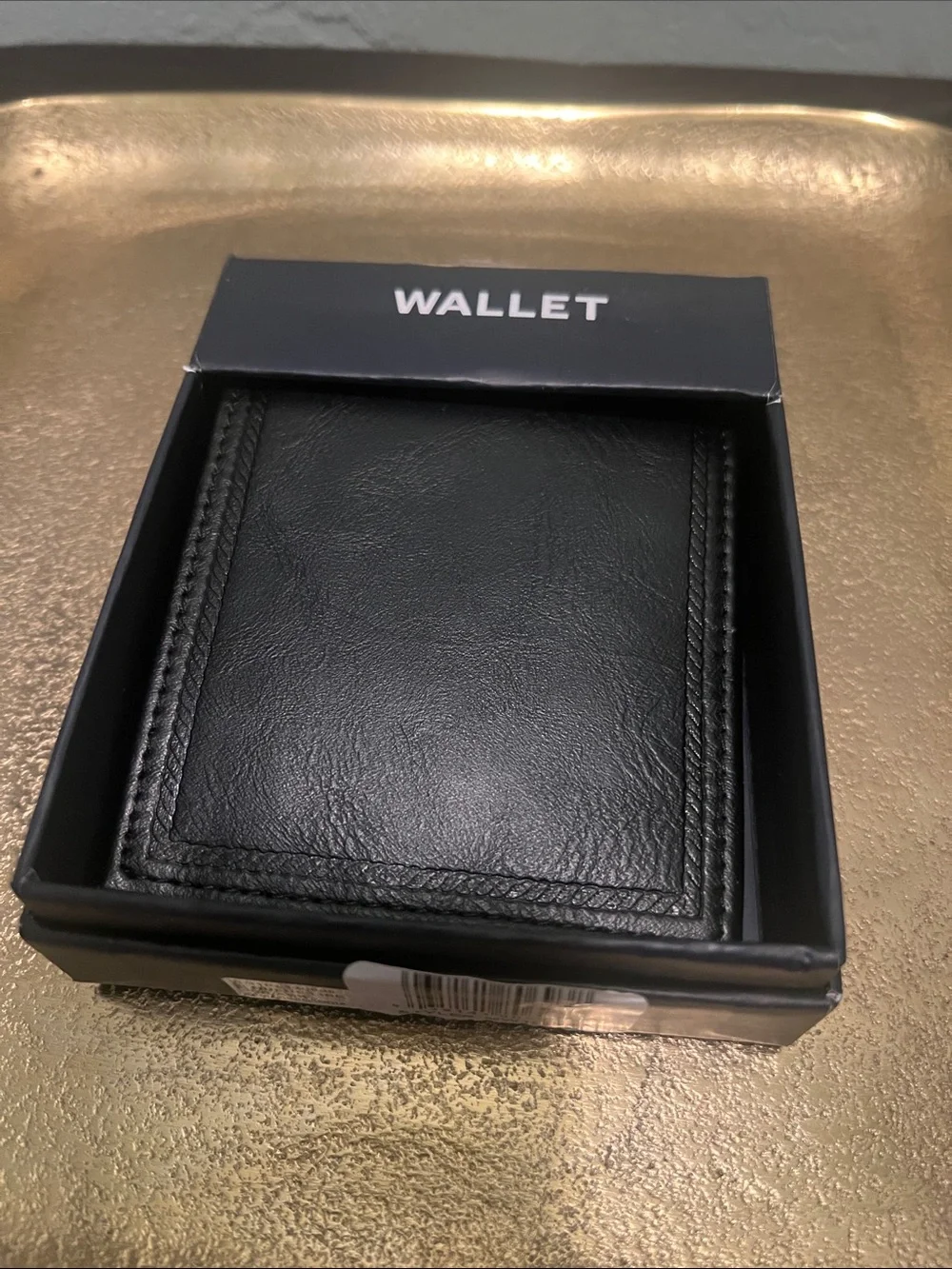 #2208**Classic Black Leather Wallet - Unbranded